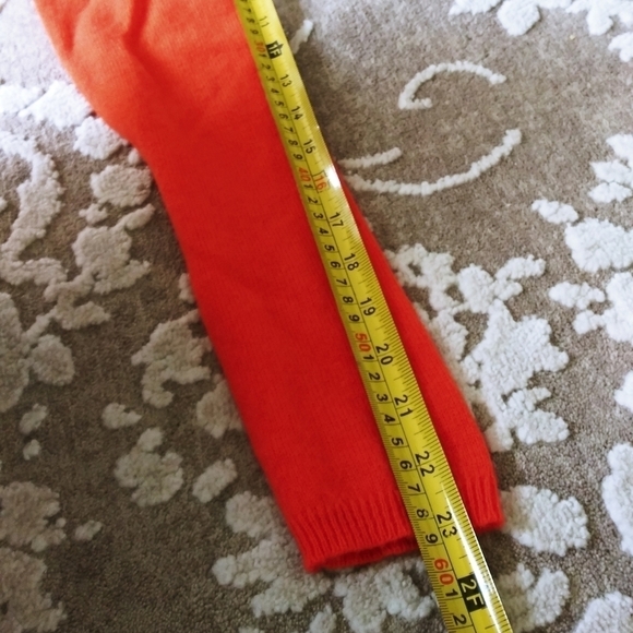 Ann Taylor 100% Cashmere V-neck sweater orange soft fall winter - Picture 6 of 8